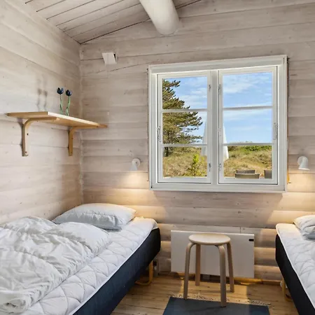 Feriehus Three-bedroom In *