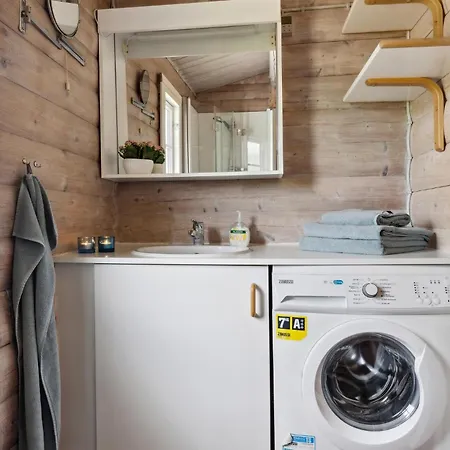 Three-bedroom In Feriehus *