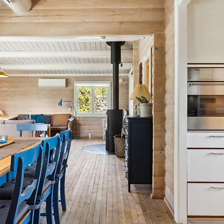 Holiday home Awesome In With Wifi Jerup