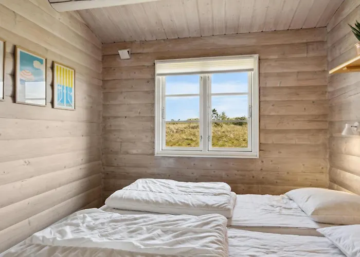 Casa de Férias Three-bedroom In Jerup